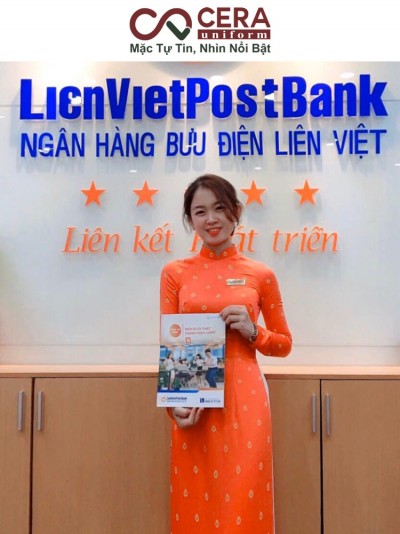 áo dài đồng phục LienVietBank với màu cam ấn tượng thumb